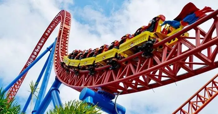 Services-Amusement & Recreation Services