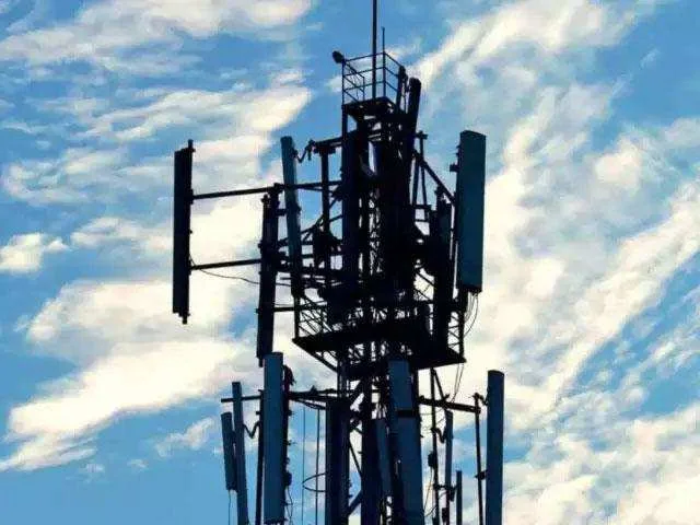 Telephone Communications (No Radiotelephone)